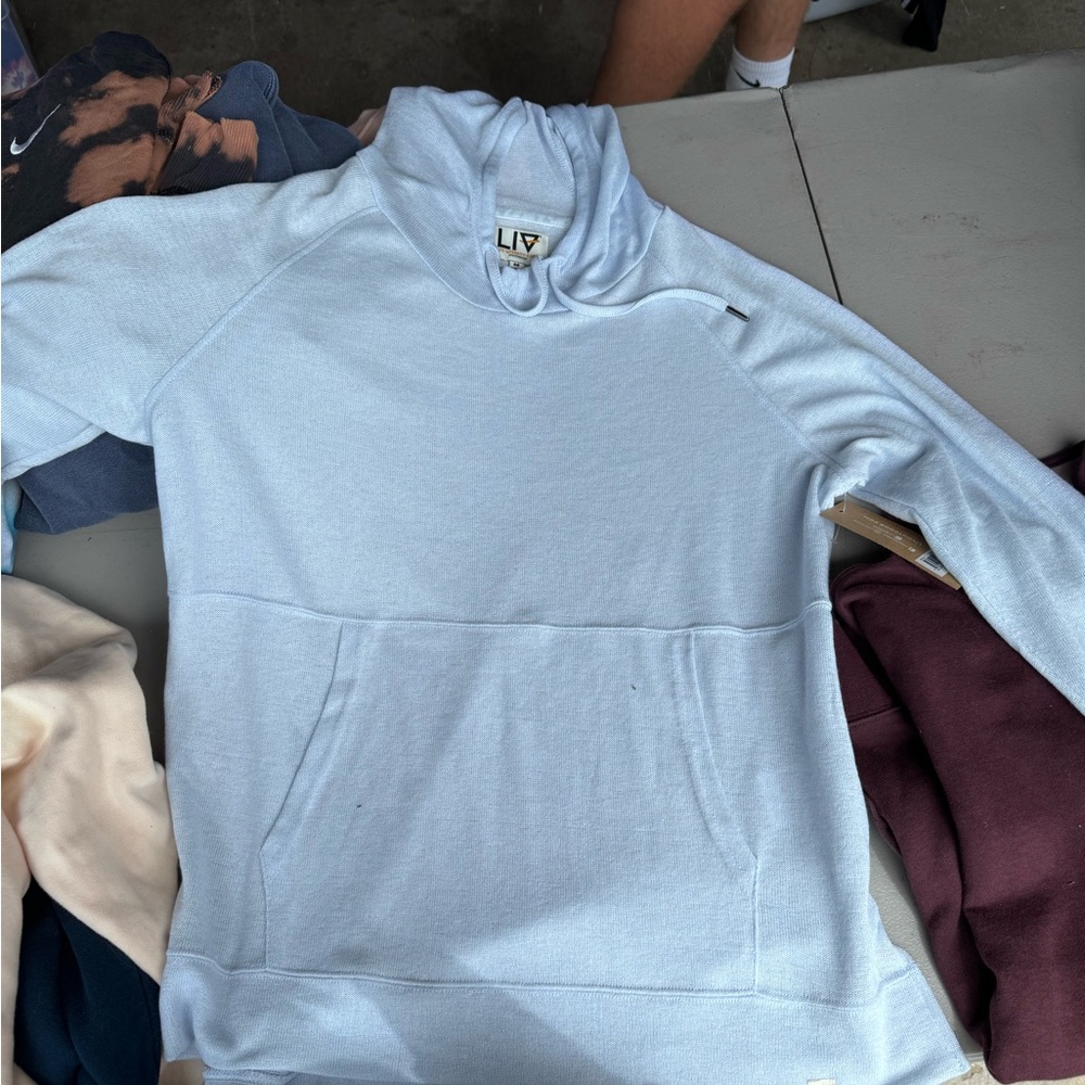Light sweatshirt